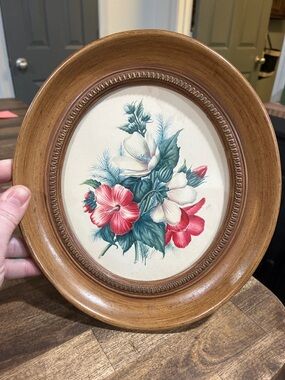 Floral Oval Wood Frame Wall Art